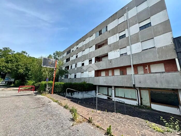 Appartamento bilocale in vendita in Viale Porta Adige, Rovigo