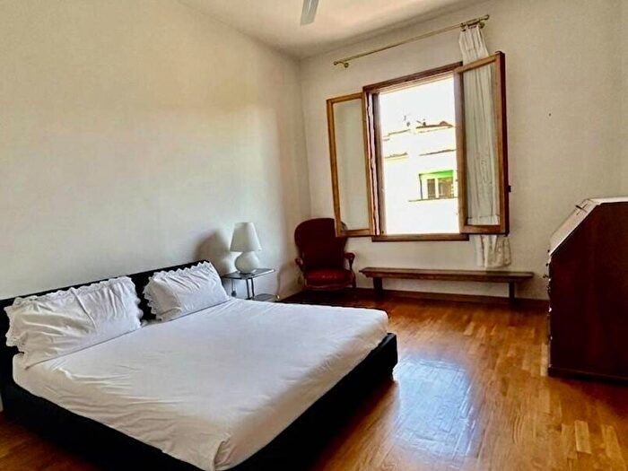 Appartamento trilocale in affitto in Via Giandomenico Romagnosi, Leopoldo Vittorio Emanuele Statuto, Firenze