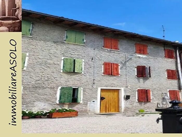 Casa con 12 locali in vendita in Via dei Borghi, Cavaso Del Tomba