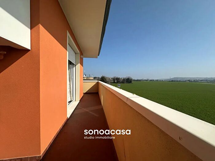 Appartamento quadrilocale in vendita in Via Pergolese, Mondolfo