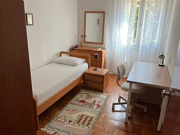 Appartamento trilocale in affitto in Via Gurerzoni, Padova