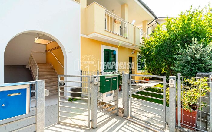 Appartamento trilocale in vendita in Strada del Casone, Civitanova Marche