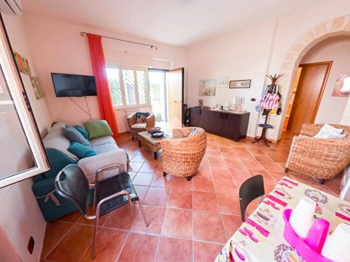 Appartamento trilocale in vendita in Viale dei Pini, Manfredonia