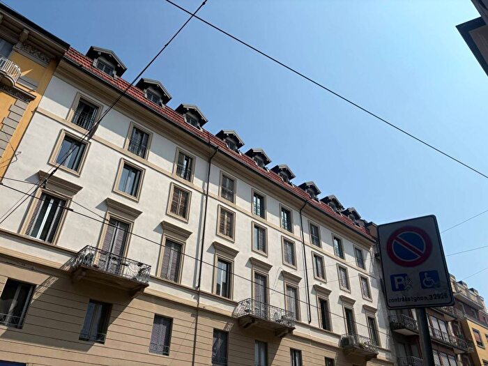 Appartamento bilocale in affitto in Viale Col di Lana, Ticinese, Milano