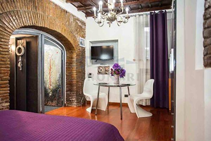 Appartamento monolocale in vendita in Roma