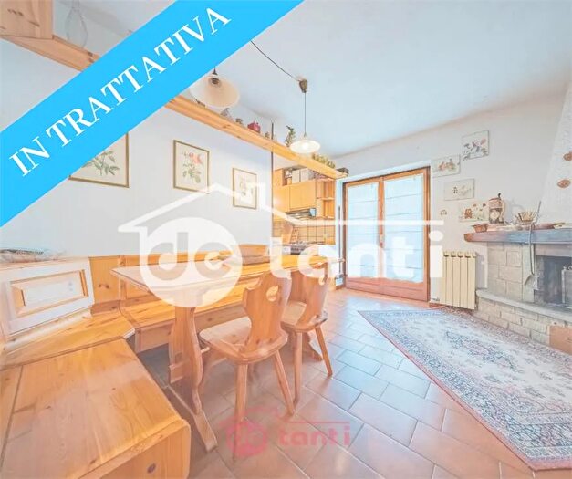 Appartamento quadrilocale in vendita in Via La Streccia Campodolcino So, Campodolcino