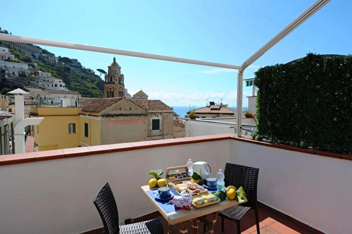 Appartamento quadrilocale in vendita in Salita Truglio, Amalfi