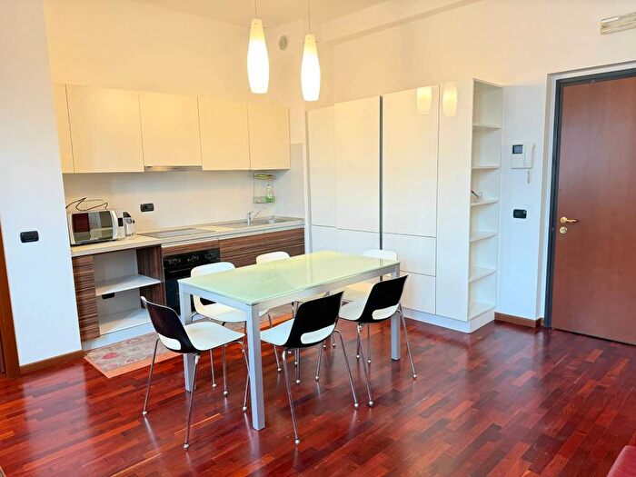 Appartamento bilocale in affitto in Via Gargano, Corvetto, Milano