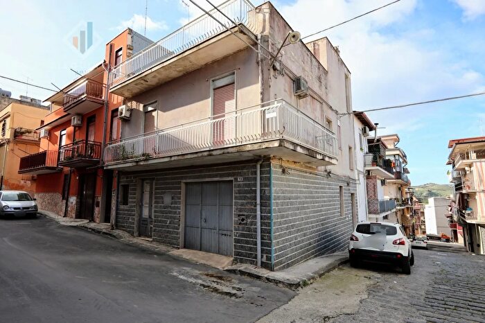 Casa bilocale in vendita in Via Benedetto Croce N, Palagonia