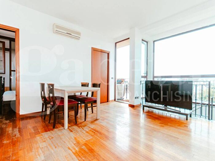 Appartamento bilocale in affitto in Viale Campania, Plebisciti Susa, Milano