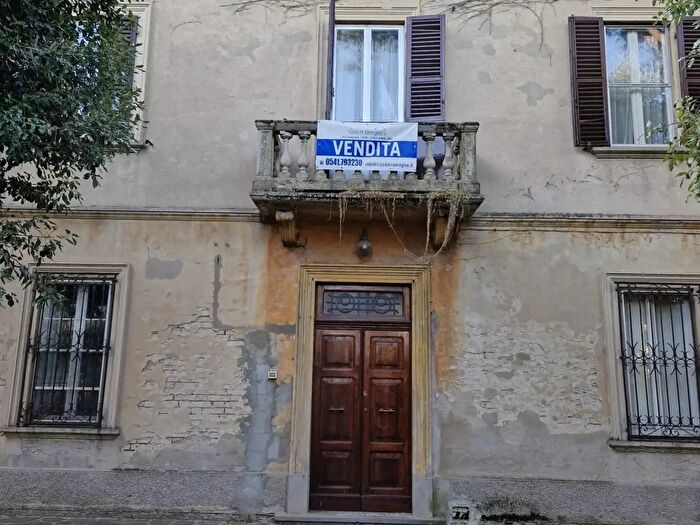 Casa con 5 locali in vendita in Via Covignano, Rimini
