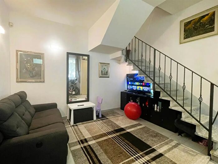 Casa quadrilocale in vendita in Viareggio