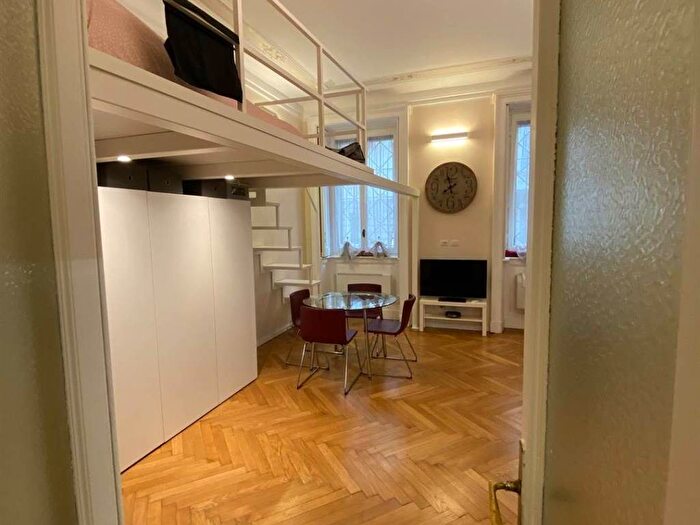 Appartamento trilocale in affitto in Sant'Ambrogio, Firenze