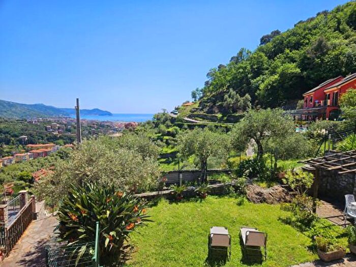 Casa con 5 locali in affitto in Località San Pier Canne Case Sparse, Chiavari