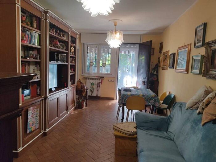 Appartamento quadrilocale in vendita in Via Brescia, Morane Contrada, Modena