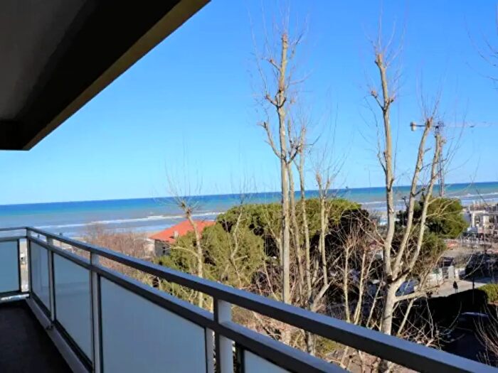 Appartamento con 5 locali in affitto in Riccione