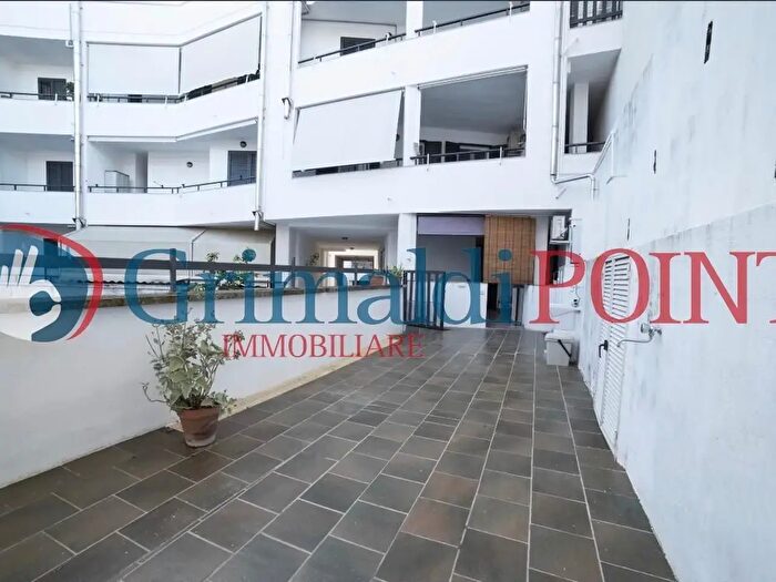 Appartamento con 5 locali in vendita in Via Pioppi, Otranto