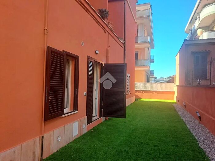 Appartamento bilocale in vendita in Via Rutilio Namaziano, Roma