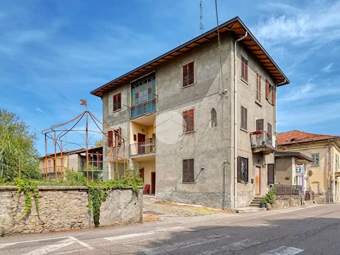 Appartamento bilocale in vendita in Piazza S Martino, Vergiate