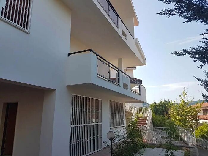 Casa con 10 locali in vendita in Via Papa Giovanni XXIII, Mendicino