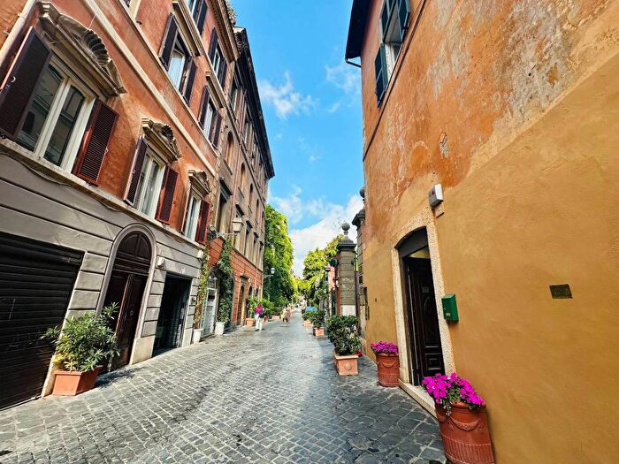 Appartamento con 6 locali in affitto in Via Margutta, Piazza del Popolo, Roma