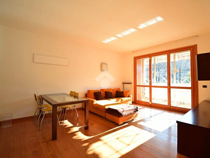 Appartamento trilocale in affitto in Via Santa Caterina da Siena, Centro, Brugherio