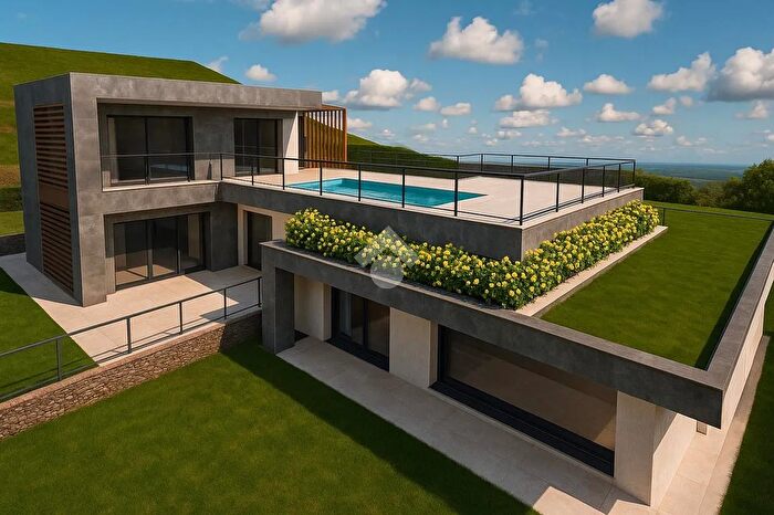 Casa quadrilocale in vendita in Via Sacra di San Michele, Giaveno