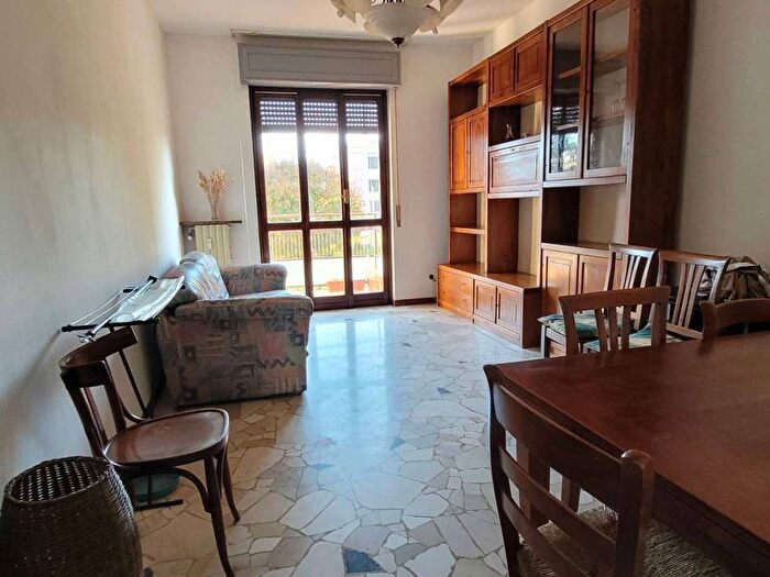 Appartamento bilocale in affitto in largo Giambellino, Giambellino, Milano