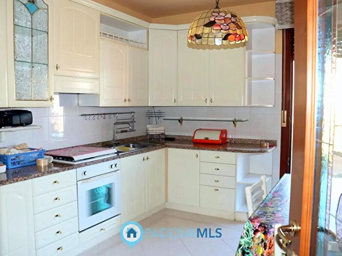 Appartamento con 5 locali in vendita in Via Ragazzi del, Padova