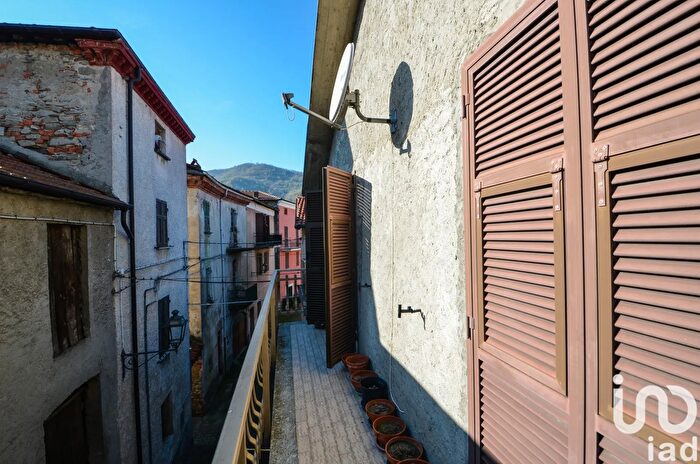 Casa con 10 locali in vendita in Via Cavour, Saliceto