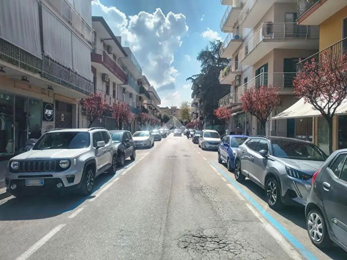 Appartamento con 8 locali in vendita in Via Ercole Cantone, Pomigliano DArco