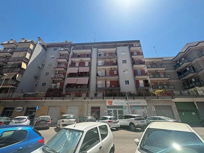 Appartamento quadrilocale in vendita in Italia Montegranaro Taranto Taranto, Taranto