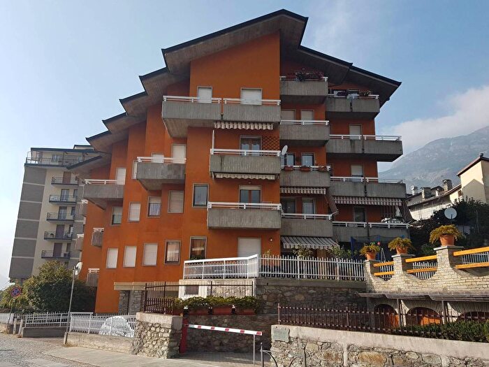 Appartamento bilocale in affitto in Via A Vuillerminaz, Centro, SaintVincent