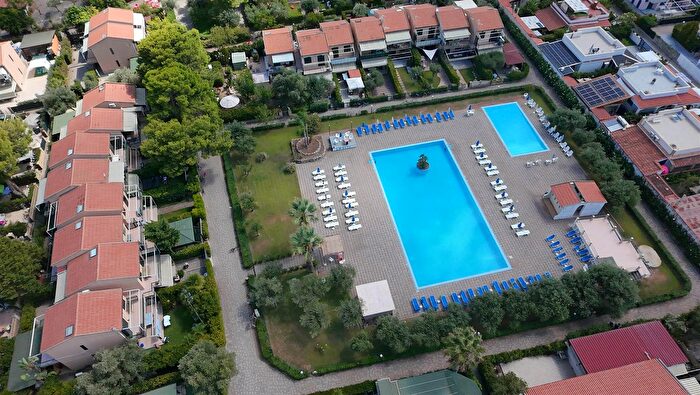 Casa bilocale in vendita in Viale delle Tribune della Targa Florio, Campofelice Di Roccella