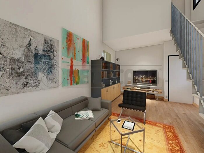 Appartamento trilocale in vendita in Via Cavour, Crema
