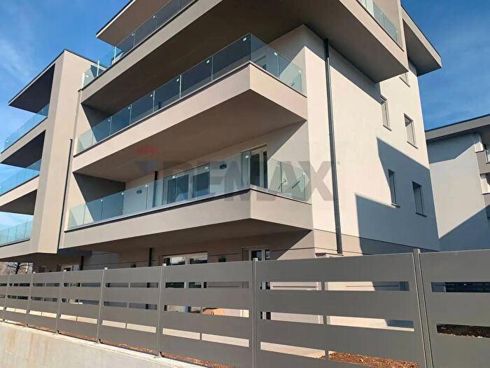 Appartamento quadrilocale in vendita in Via Mascagni a, Lallio