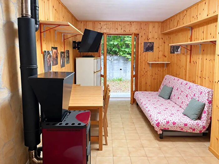 Appartamento quadrilocale in vendita in Viale del Querceto, Pizzoferrato