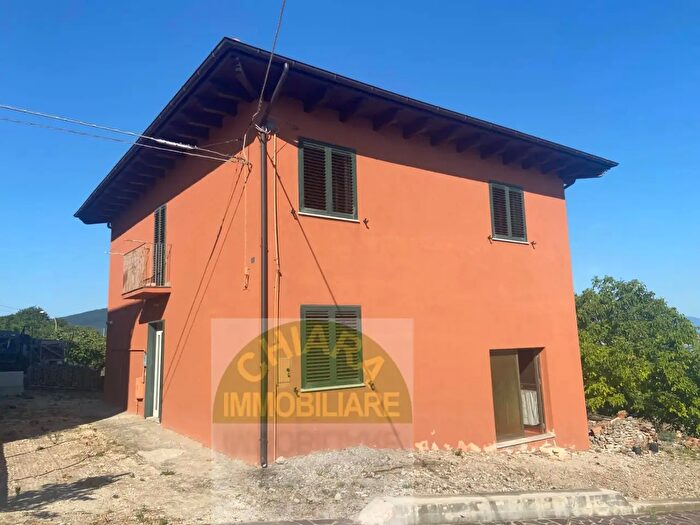 Casa con 7 locali in vendita in Via Vicenne II, Furci