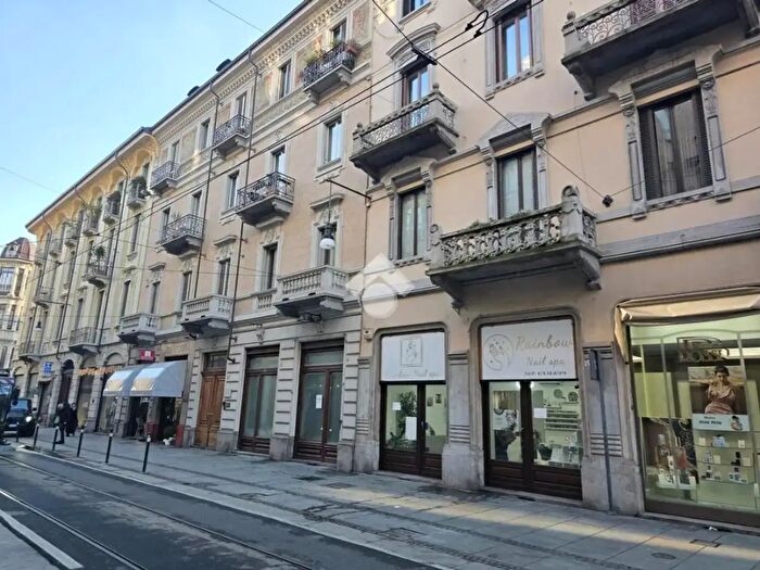 Appartamento trilocale in vendita in Via San Francesco dAssisi, Torino