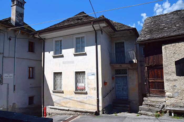 Casa trilocale in vendita in Via Boiti, Bannio Anzino