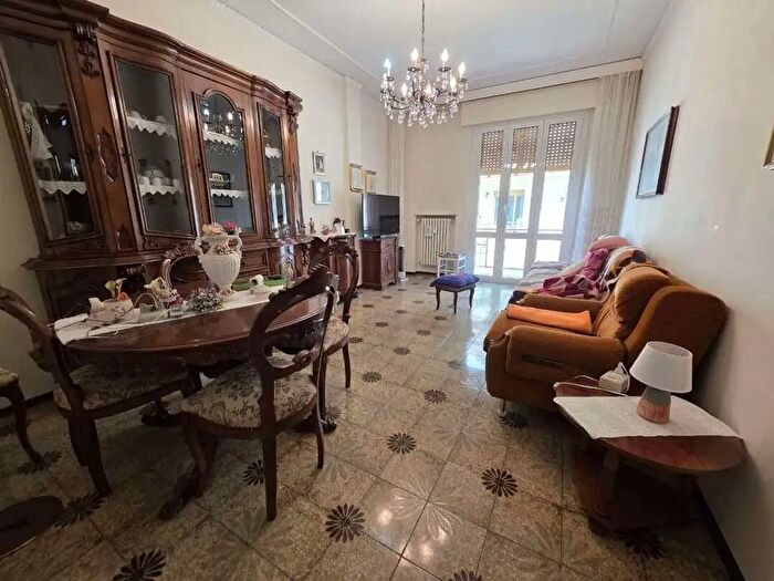 Appartamento trilocale in vendita in Ancona