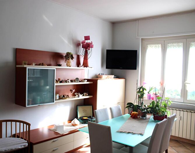 Appartamento trilocale in vendita in Via Cardano, Vercelli