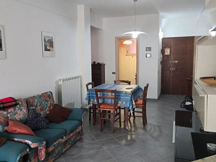 Appartamento quadrilocale in vendita in Sarzana