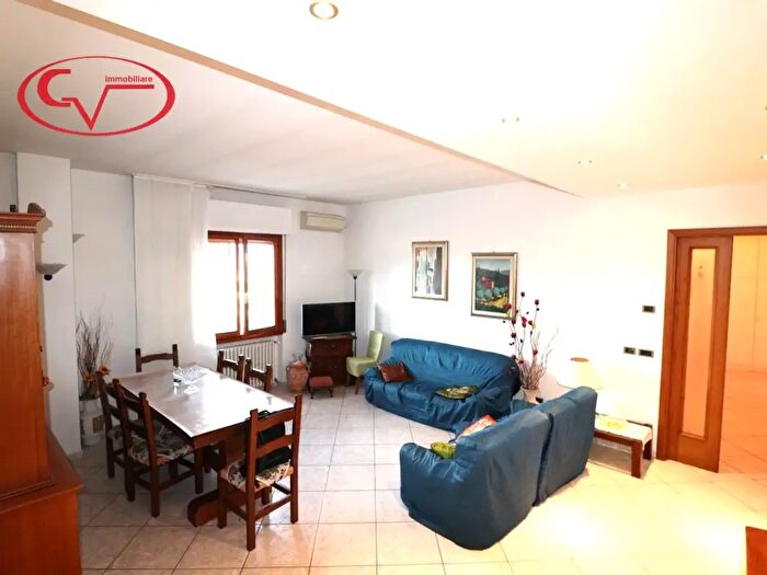 Appartamento quadrilocale in vendita in Via Vincenzo Bellini, Montevarchi