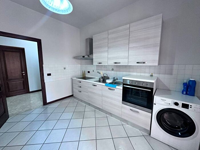 Appartamento monolocale in affitto in Via San Pio V, Borgo Piave Corso Europa Zona Ferrero, Alba