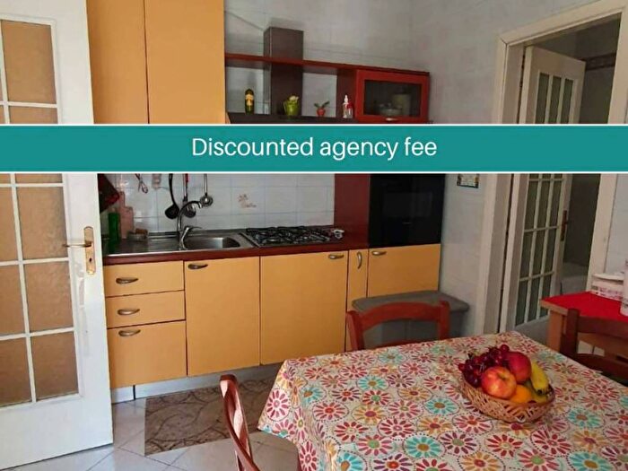 Appartamento trilocale in affitto in Via Santa Teresella degli Spagnoli, Quartieri Spagnoli, Napoli