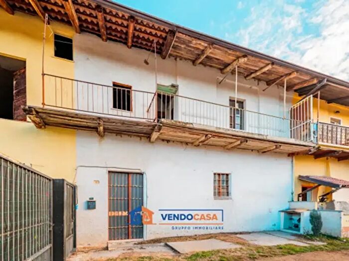 Casa quadrilocale in vendita in Via Roma, Montanera