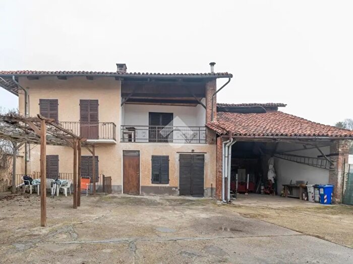 Casa con 6 locali in vendita in Tetti Trinità, Montaldo Torinese