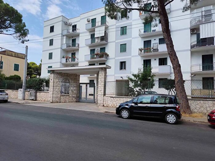 Appartamento quadrilocale in vendita in Bari