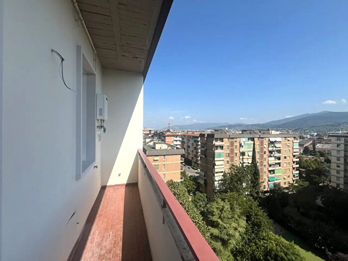 Appartamento trilocale in vendita in Piazza Valdelsa, Firenze